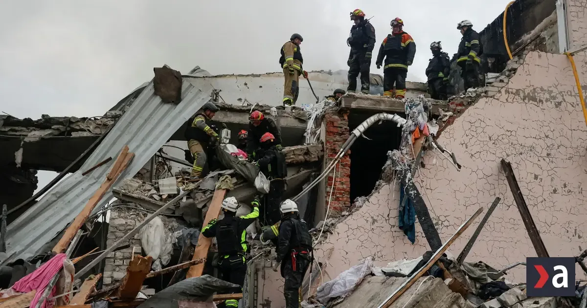 Útok na Charkov: Ruské bomby zabili päť ľudí, desiatky zranených