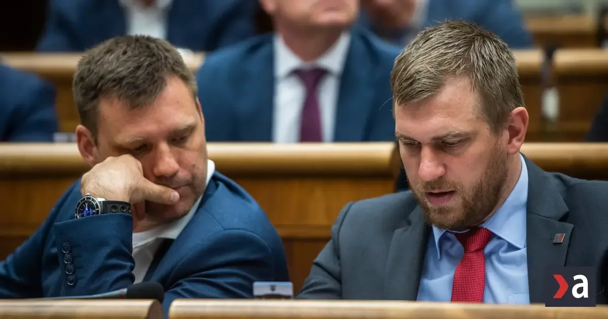 V parlamente je deväť poslancov bez klubovej príslušnosti, z toho šesť z koalície