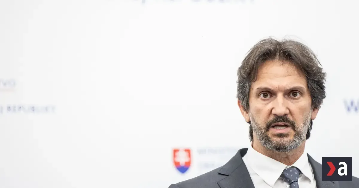 Za Kaliňáka ide miliarda eur na neobranné projekty, tvrdí PS